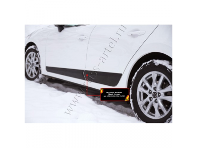 Молдинги на двери Mazda 3 седан 2013- от РУССКАЯ АРТЕЛЬ Молдинги на двери Mazda 3 седан 2013-