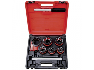 Набор клуппов 1/4"-1/2"-3/4"-1"-1,25"+ плашкодержатель с трещоткой, 8 предм.// MATRIX от MATRIX Набор клуппов 1/4"-1/2"-3/4"-1"-1,25"+ плашкодержатель с трещоткой, 8 предм.// MATRIX