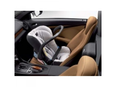 Детское автокресло для малышей Mercedes-Benz BABY-SAFE plus от Mercedes Детское автокресло для малышей Mercedes-Benz BABY-SAFE plus