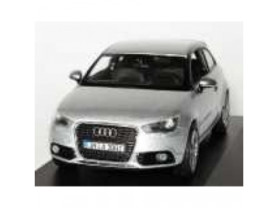 Модель автомобиля Audi A1 Ice Silver, Scale 1 43, артикул 5011001013 от VAG Модель автомобиля Audi A1 Ice Silver, Scale 1 43, артикул 5011001013